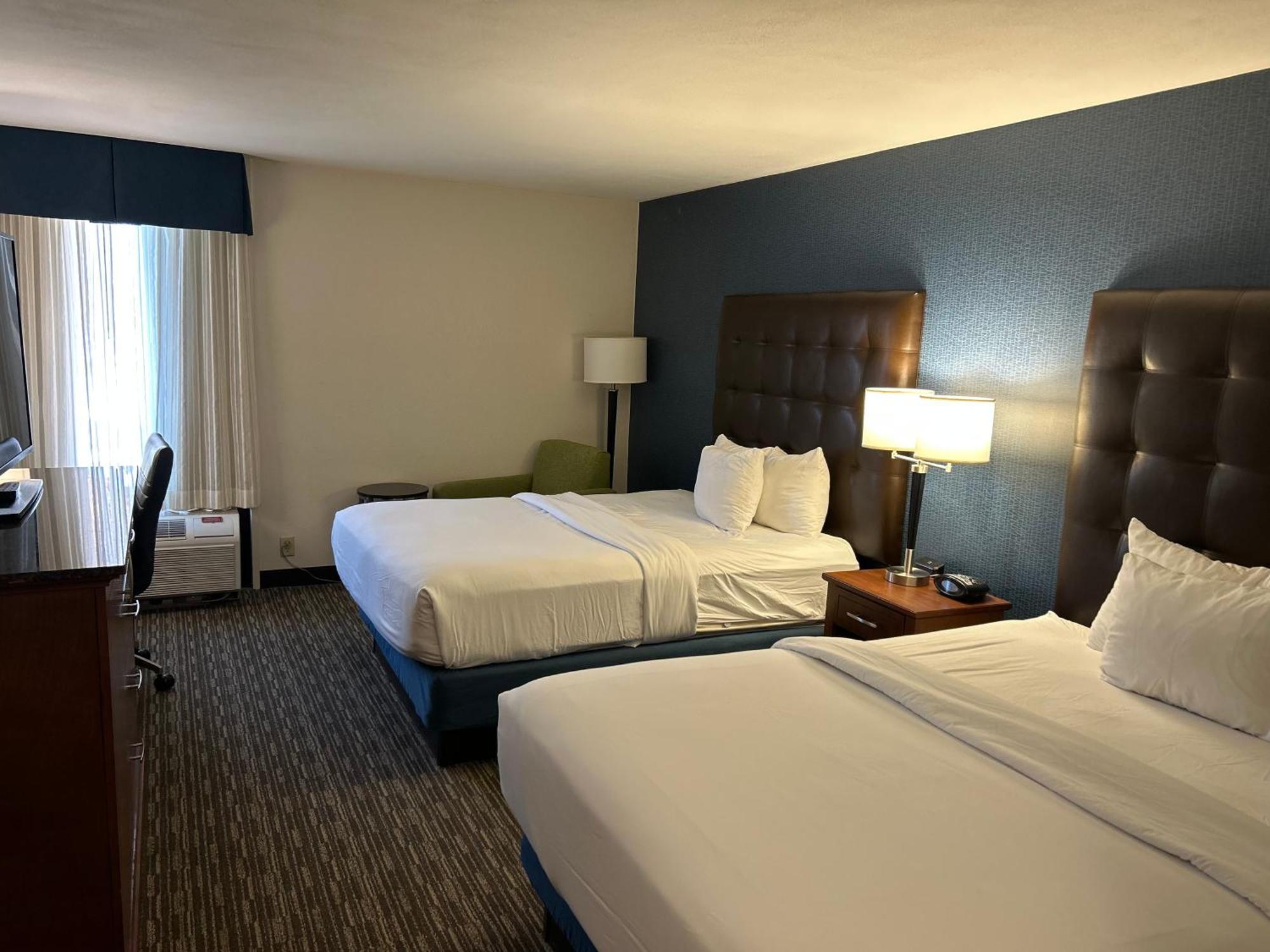 Heritage Inn & Suites St Louis Fenton, Trademark By Wyndham Exterior foto