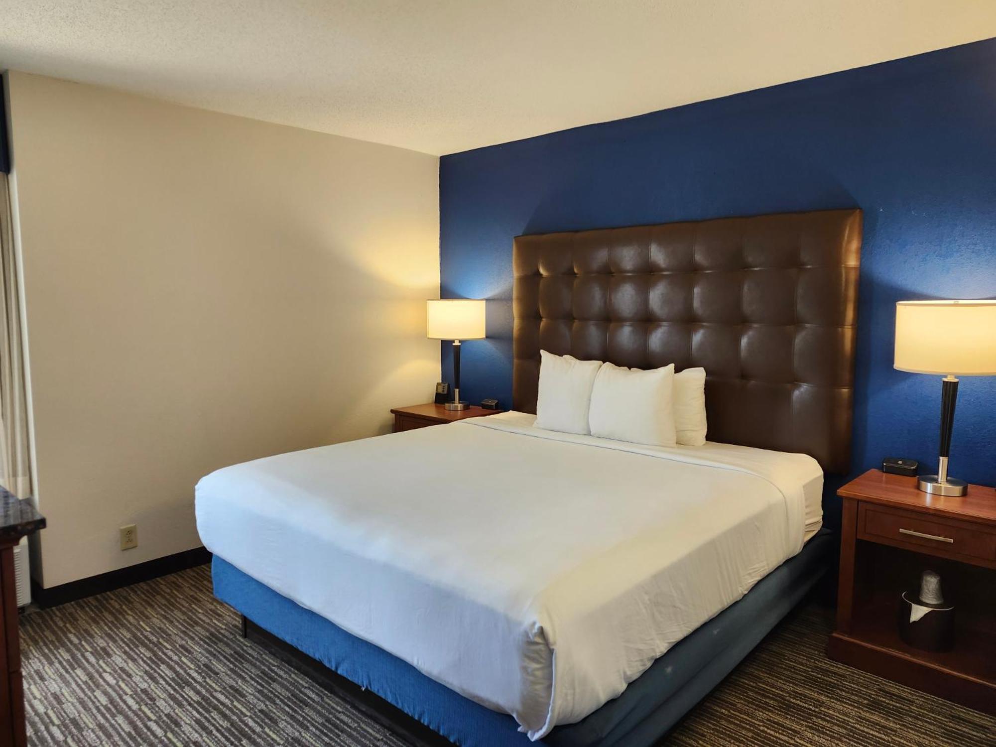 Heritage Inn & Suites St Louis Fenton, Trademark By Wyndham Exterior foto