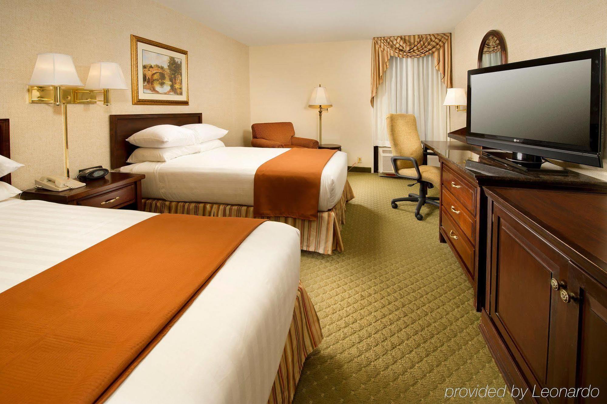 Heritage Inn & Suites St Louis Fenton, Trademark By Wyndham Exterior foto